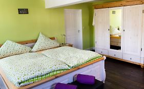 Allerhand Gaestezimmer Nohen